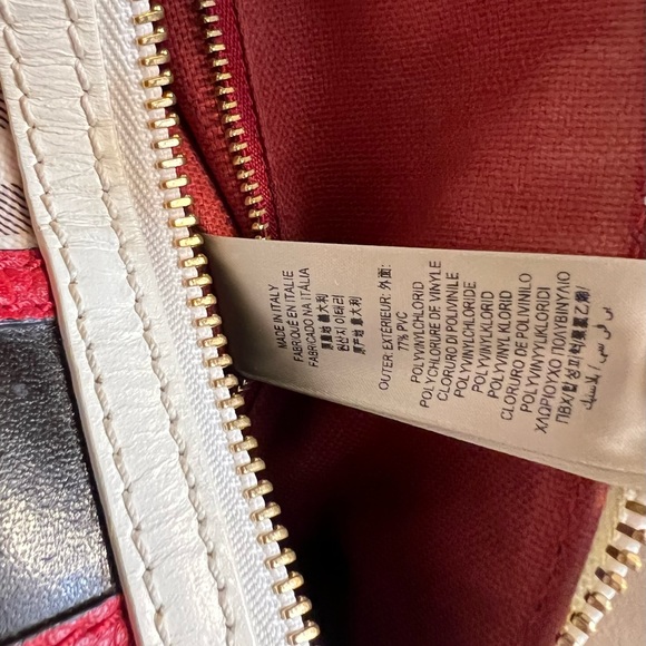 classic bag! Excellent condition. No scratches or stains - Picture 5 of 6